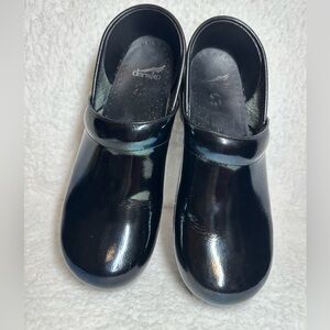 Dansko Kids Shiny Black Dress Shoes